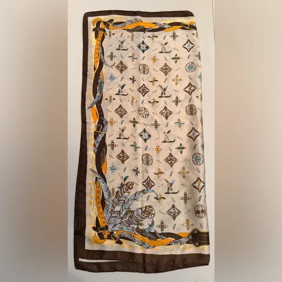 VINTAGE | Classic, square scarf - Picture 13 of 14